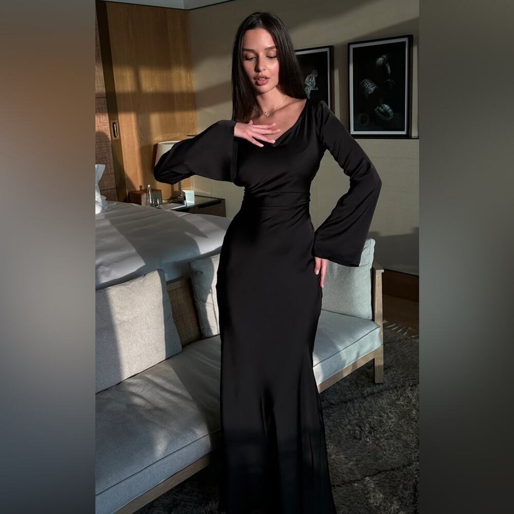 ✨marbl.✨Gamine Long Sleeve Dress - Picture 2 of 7